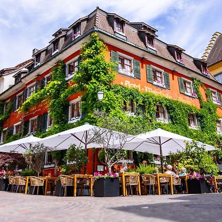 Hotel Loewen-Weinstube メーアスブルク エクステリア 写真