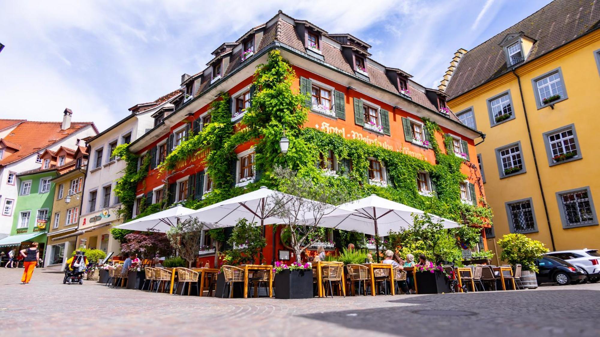 Hotel Loewen-Weinstube メーアスブルク エクステリア 写真